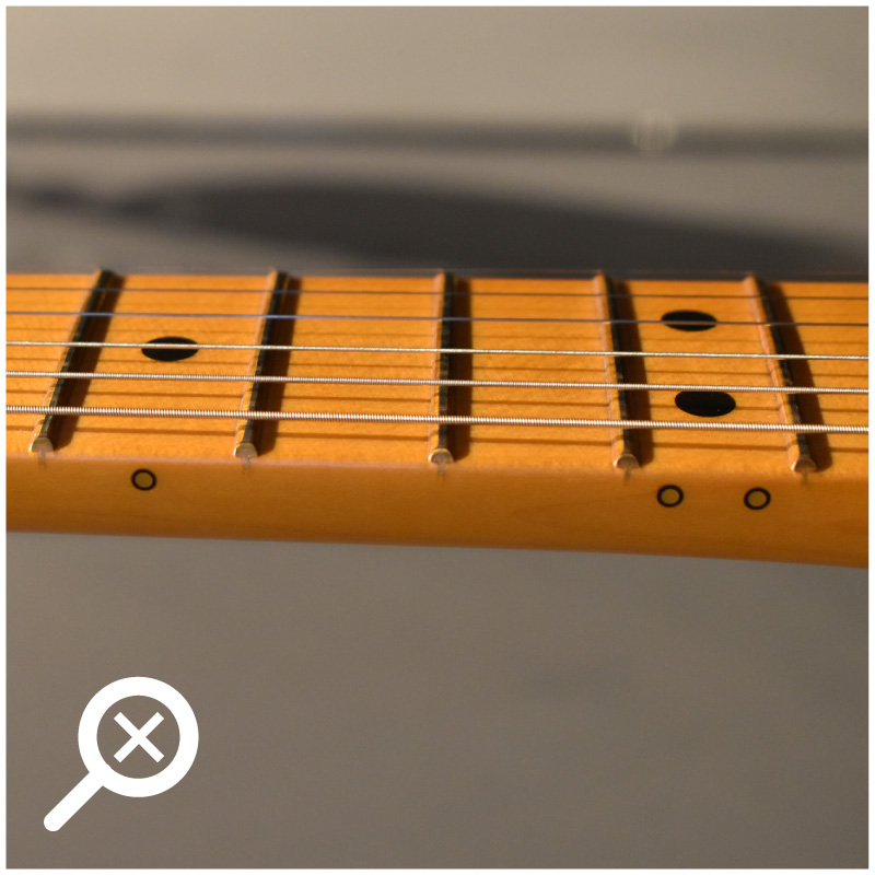 COMPOUND RADIUS EBONY OR QUARTERSAWN MAPLE FINGERBOARD, ULTRA ROLLED EDGES, LUMINLAY SIDE DOTS