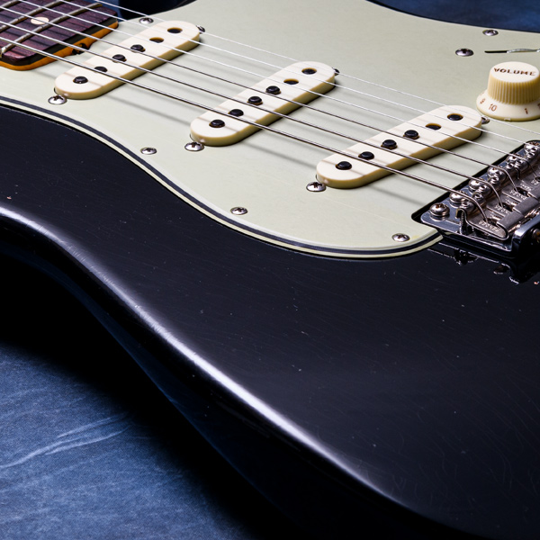 Fender Custom Shop Limited Edition 1963 Stratocaster® Journeyman Relic® Aged Black