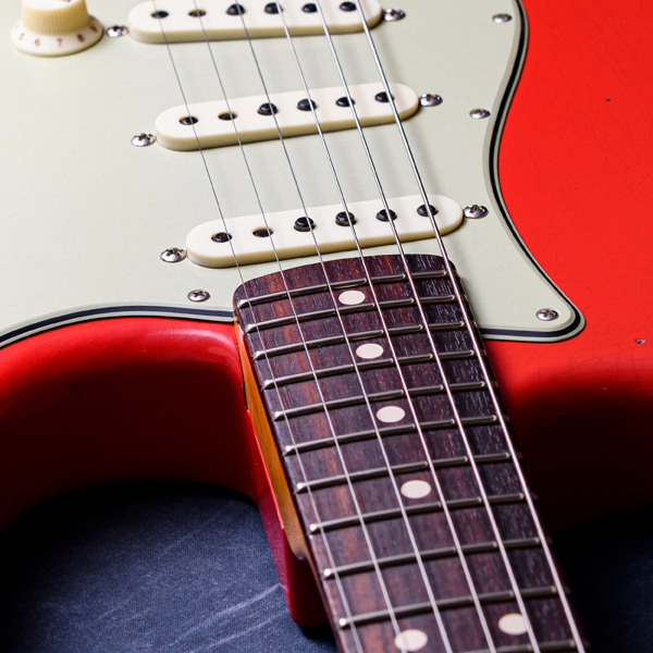 Fender Custom Shop Limited Edition 1963 Stratocaster® Journeyman Relic® Aged Fiesta Red