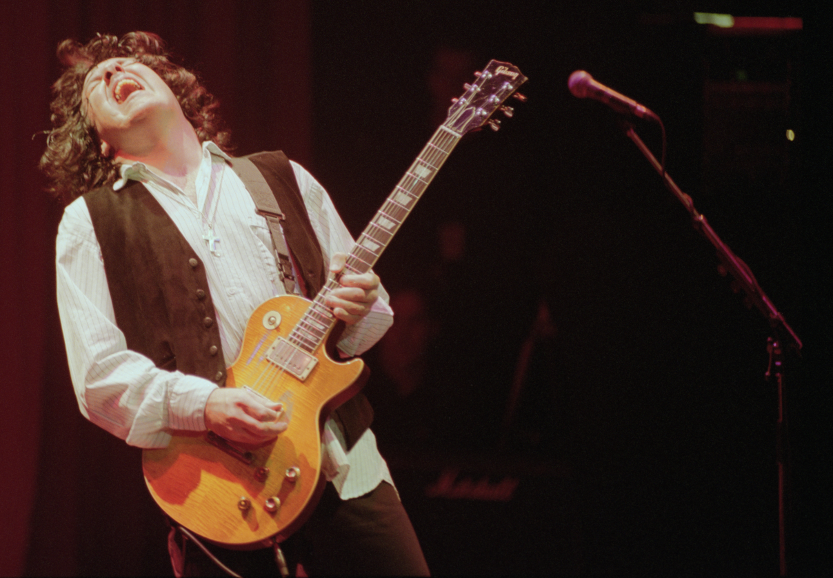 D_KirkHammettGreeny_Carousel_3