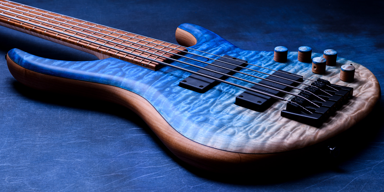 MTD 535-24 Quilt Maple Top Colord Ocean Blue Fade Dark Horns, Roasted Birds Eye Maple Fingerboard