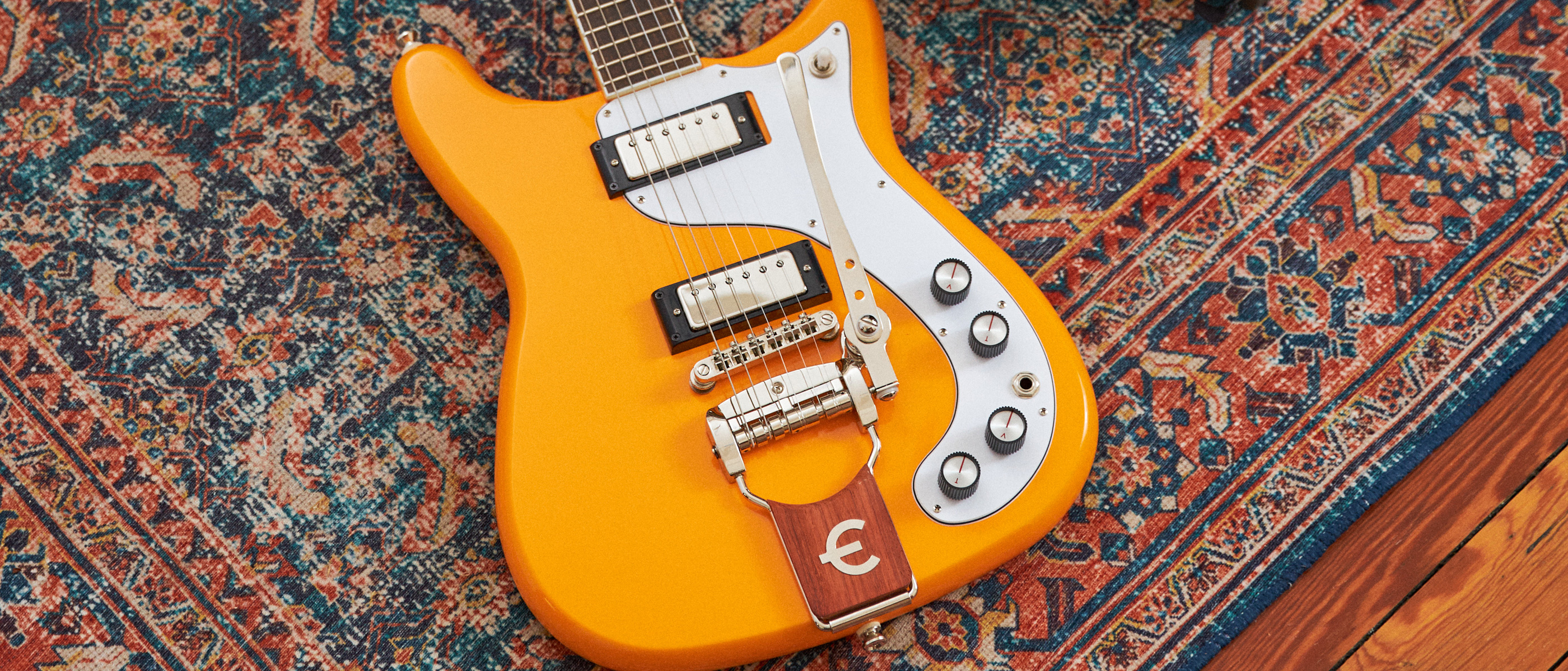 Epiphone 150th-Product-Lifestyle_120