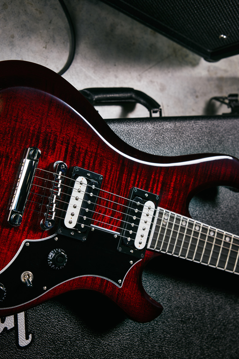 gibson_victory_figured_top