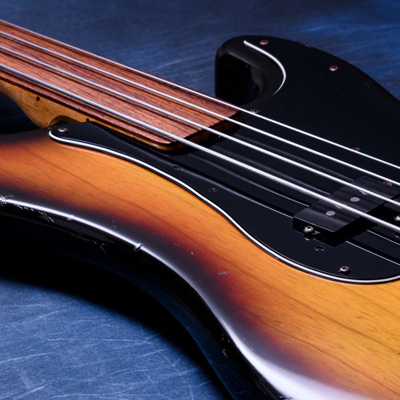 Fender Precision Bass 1977 Sunburst