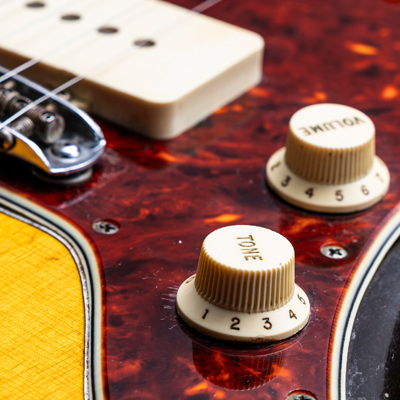 Fender Jazzmaster 1961 - 3 Tone Sunburst -