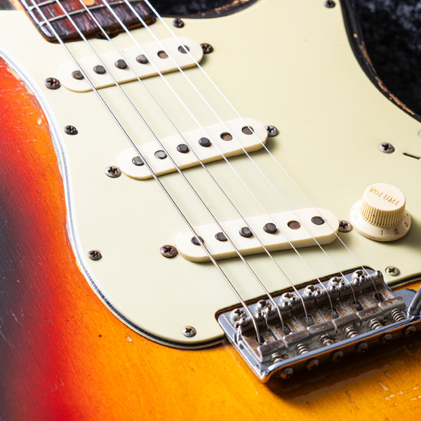 Fender Stratocaster 1962 -3Tone Sunburst-